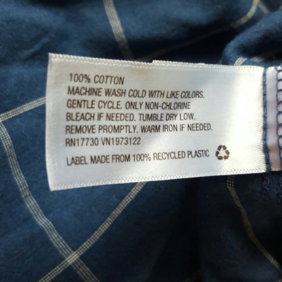 Button down Shirt - Picture 4 of 4